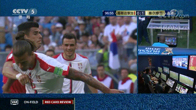 麻将胡了-比赛过程中出现的争执引起了裁判的干预