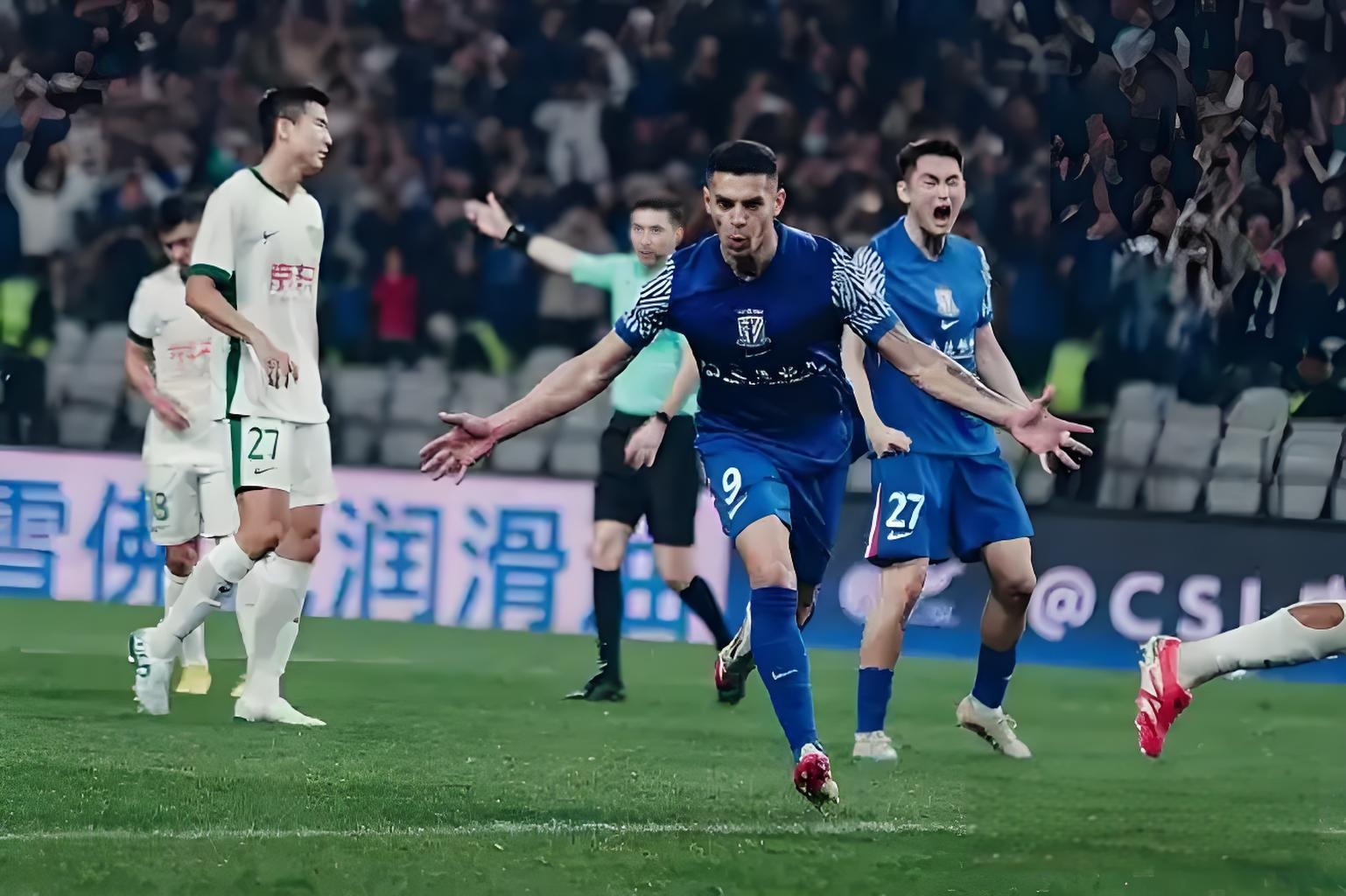 中超联赛上演激烈较量，球员展现实力