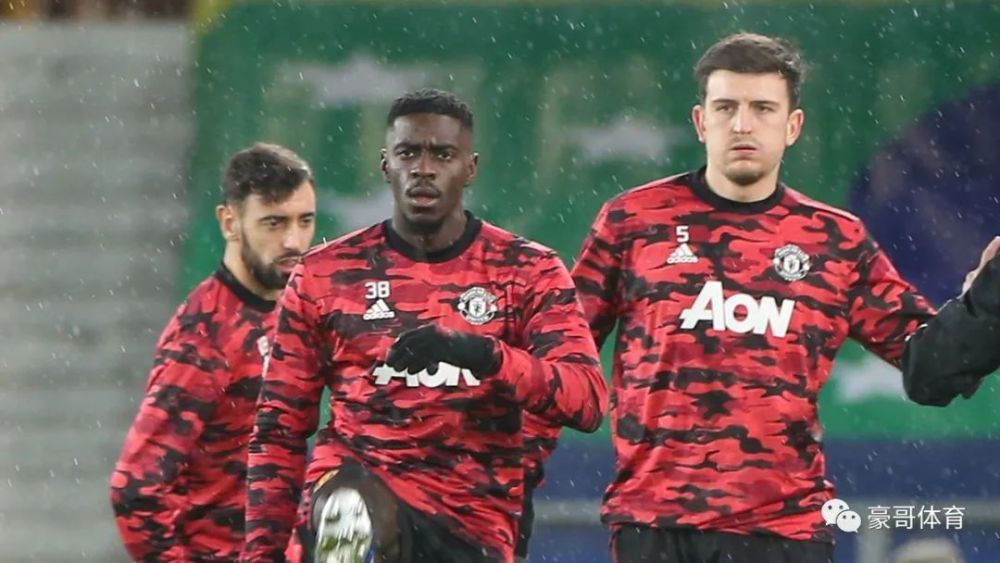 关于曼城险胜伯恩利，保持追赶领头羊的姿态的信息